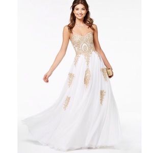 Juniors’ Beaded Corset-Back Gown
